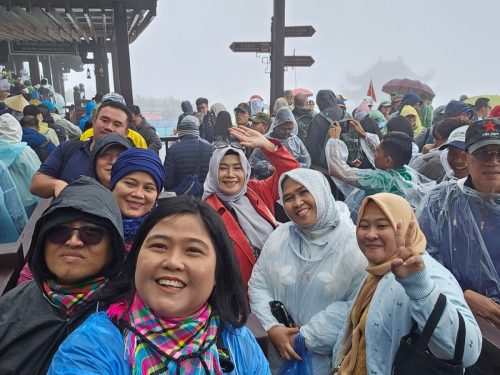 Tour Vietnam
