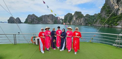 Tour Vietnam